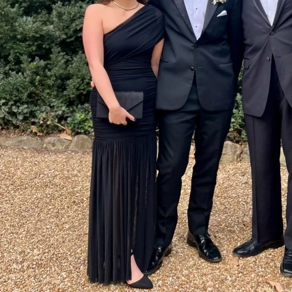 Amazon Elegant Long Dress One Shoulder Sleeveless Ruched Bodycon Evening Dress - Picture 6 of 8